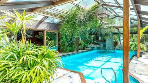 Mansion with botanical garden in Madrid Mansion with botanical garden in Madrid